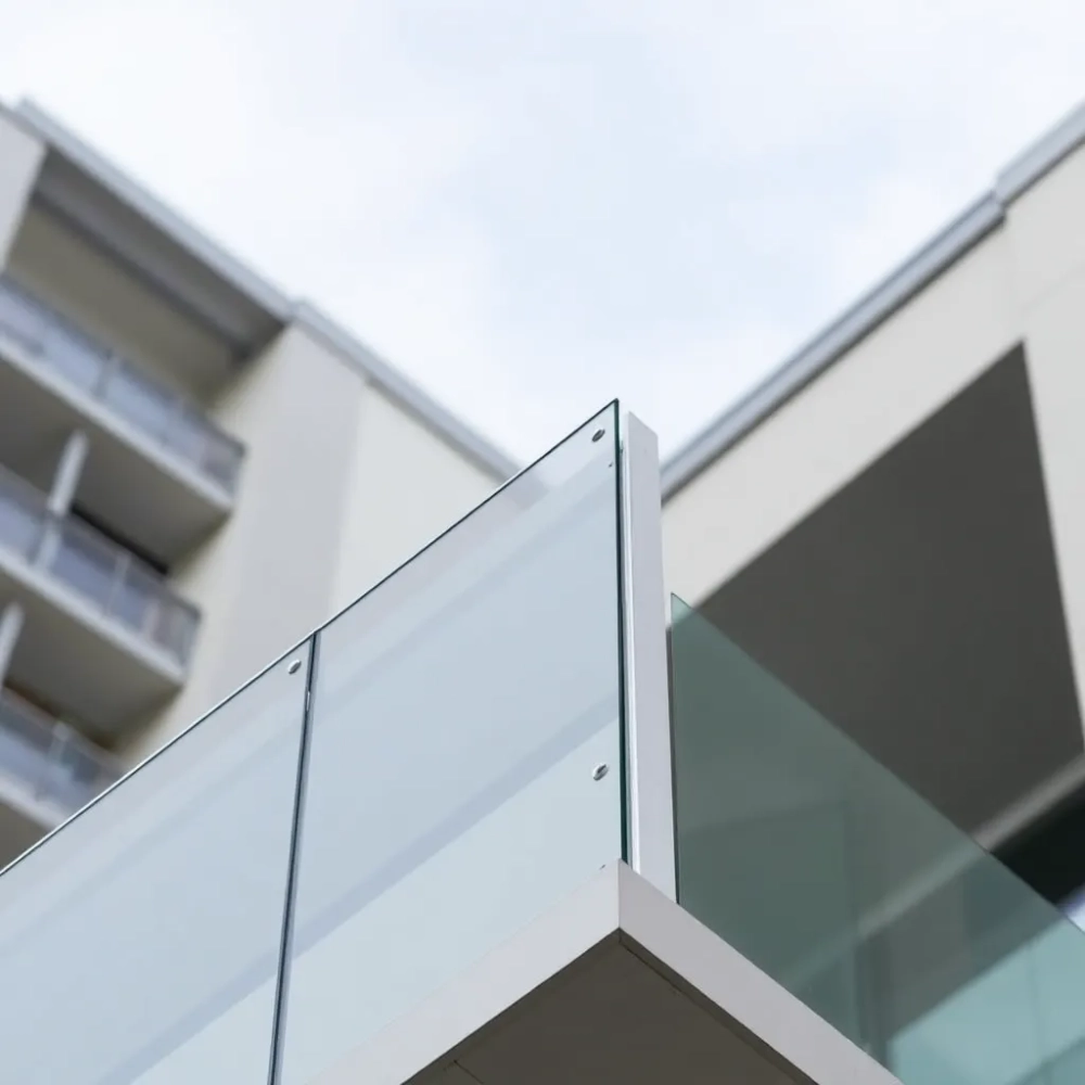 Minimalna wysokość balustrady balkonowej