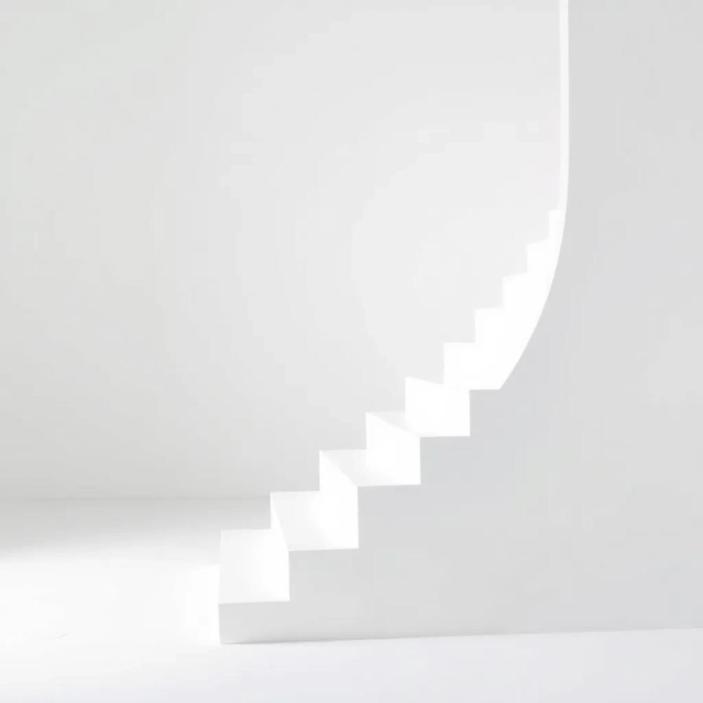 Schody z mikrocementu białe