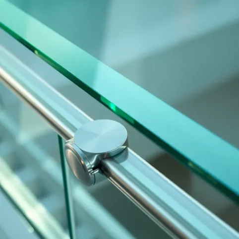 Balustrady szklane na rotulach