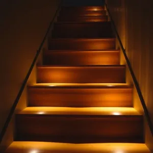 Bezprzewodowe oświetlenie schodów z czujnikiem ruchu