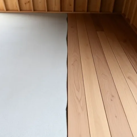 Co na podłogę w domku narzędziowym