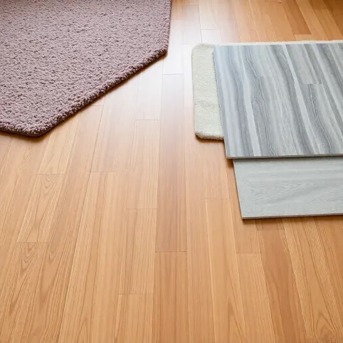 Co położyć na drewnianą podłogę