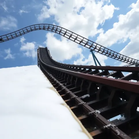 Czy można wyrównać schody klejem do płytek