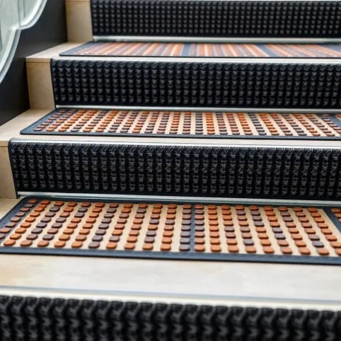 Gumy antypoślizgowe na schody