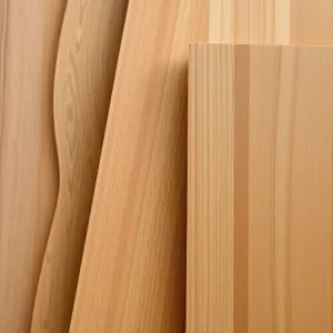 Jakie drewno na schody wewnętrzne