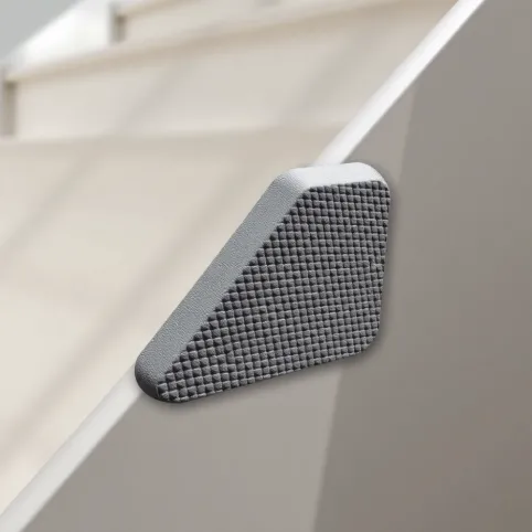 Kątownik antypoślizgowy na schody