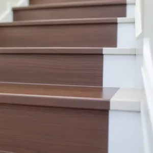 Listwa schodowa do paneli winylowych