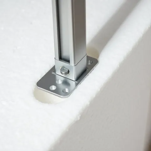 Mocowanie poręczy do styropianu