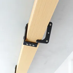 Mocowanie schodów drewnianych do stropu