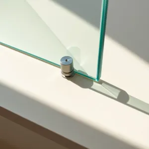 Montaż balustrady szklanej na rotulach