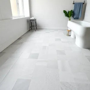 Naklejki na podłogę do łazienki