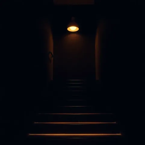 Nowoczesna lampa na klatkę schodową