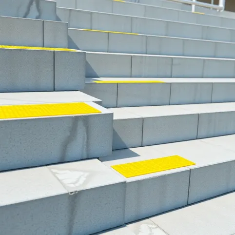 Oznaczenie schodów dla niewidomych