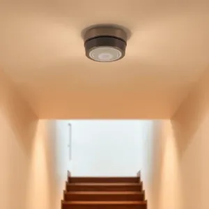 Plafon na klatkę schodową z czujnikiem ruchu