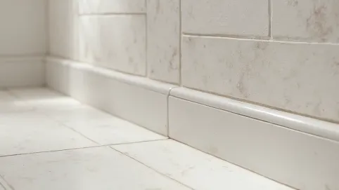 Płytki zamiast listew przypodłogowych