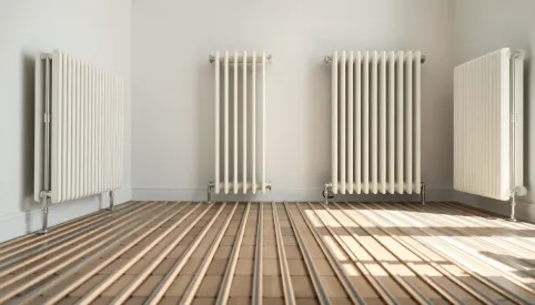 Podłogówka czy grzejniki koszty