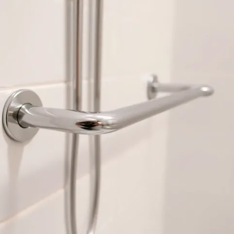 Poręcze łazienkowe dla niepełnosprawnych