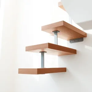 Schody lewitujące montaż