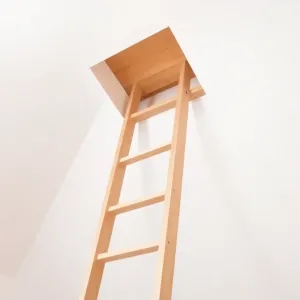 Schody strychowe składane z poręczą