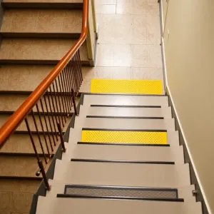 Schody wymagania BHP