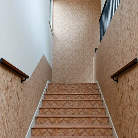 Tynk mozaikowy na klatce schodowej