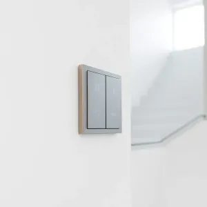 Włącznik dotykowy schodowy podwójny