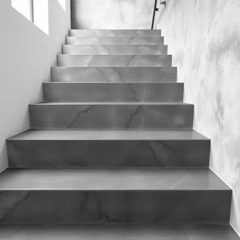 Wykładzina PCV na schody betonowe