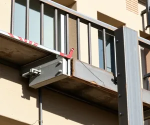 Wymiana balustrady balkonowej w bloku